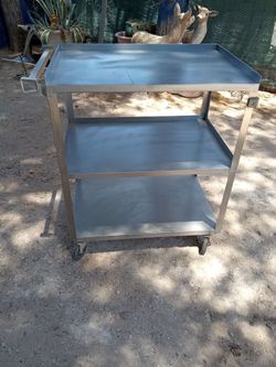 Cart with wheels ( metal )