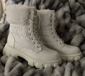 Botas Con Faux Fur