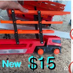 $15 Hot Wheels Mega Hauler truck with 6 expandable level hold up to 50 cars like new