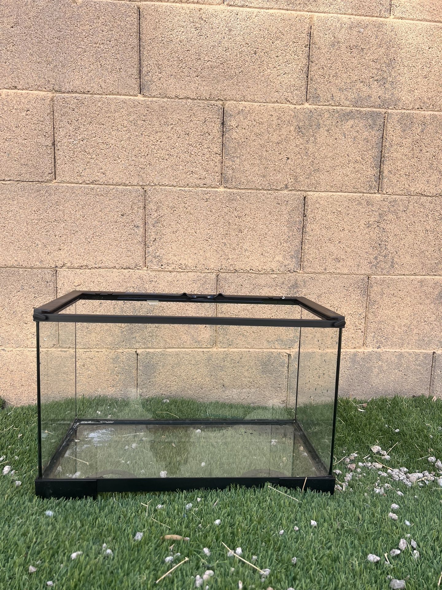Small Tank / Enclosure 