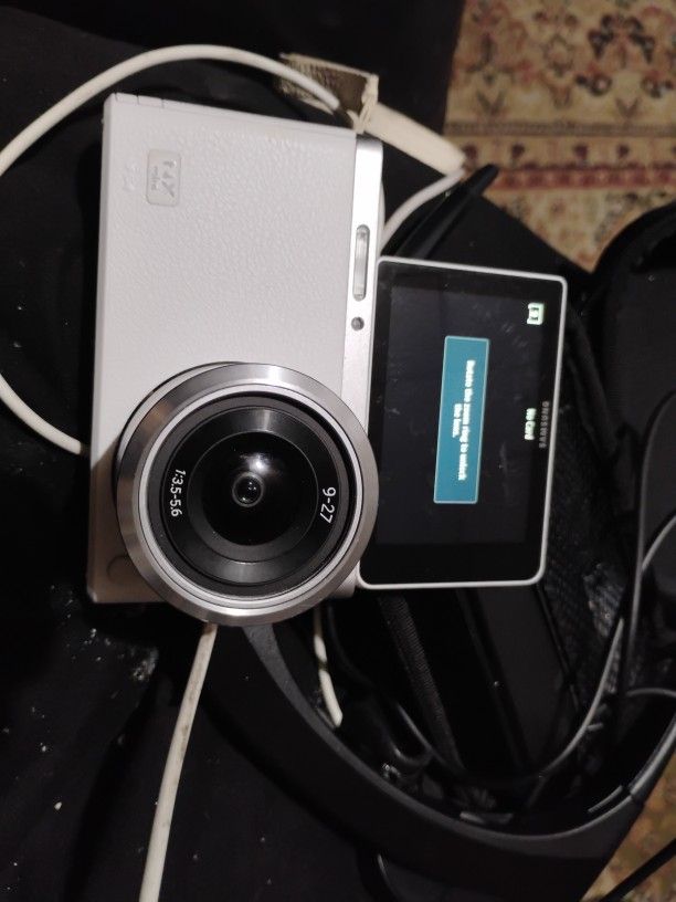 Samsung Camera Nx Mini. NFC