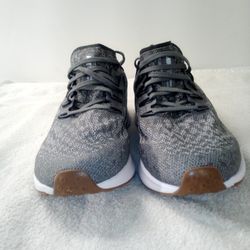 New Nike Air Zoom Pegasus 36 Running Shoes..Never Worn... Large Size 11.5
