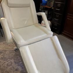 Esthetician bed Facial Bed Waxer Bed 