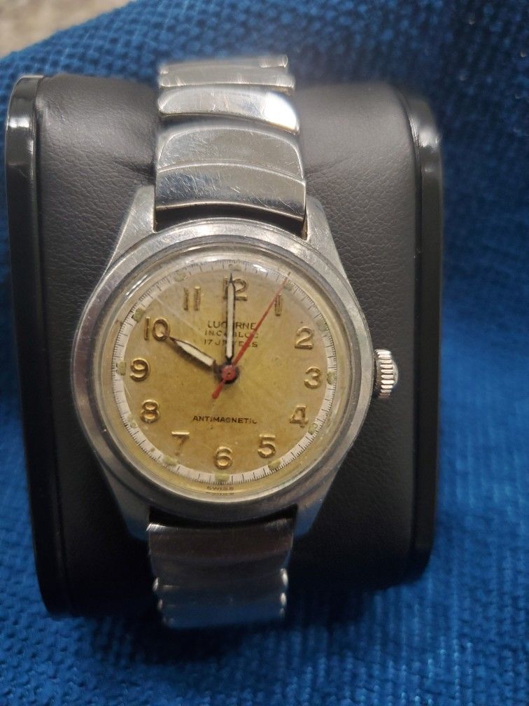 Vintage Lucerne 17 JEWELS MECHANICAL WATCH