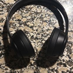 Beats Solo 4 Bluetooth Headphones 