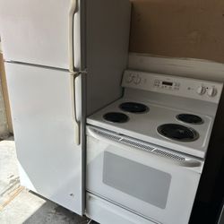 GE Refrigerator, Stove 