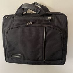 Brenthaven I Brenthaven Shoulder Case.  New New