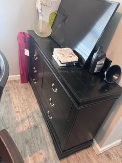Wood Dresser