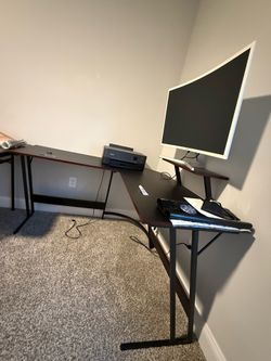 Gamer Corner Desk