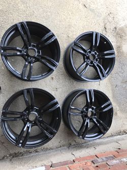 Black BMW 19" m5/m6 style rims 343m style staggered