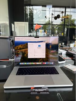 MacBook Pro 16” M1 Pro Chip 32GB RAM 512SSD! 90 Day Warranty! We offer financing.