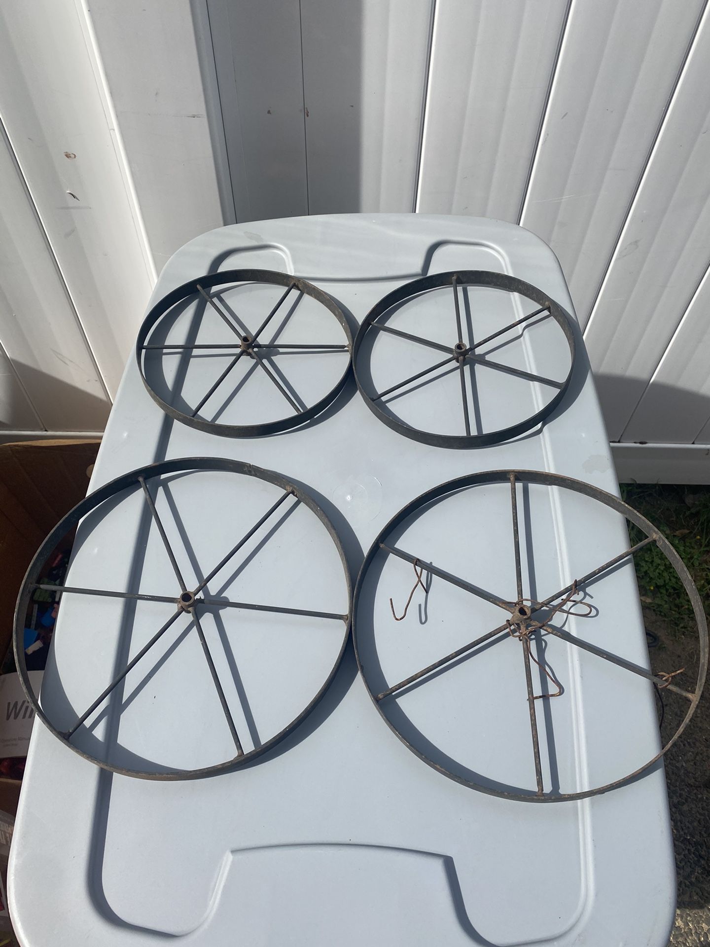 4- cast iron wheel
