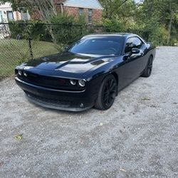 Challenger R/T plus