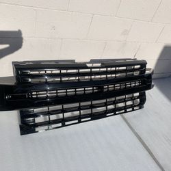Chevy Silverado Grill