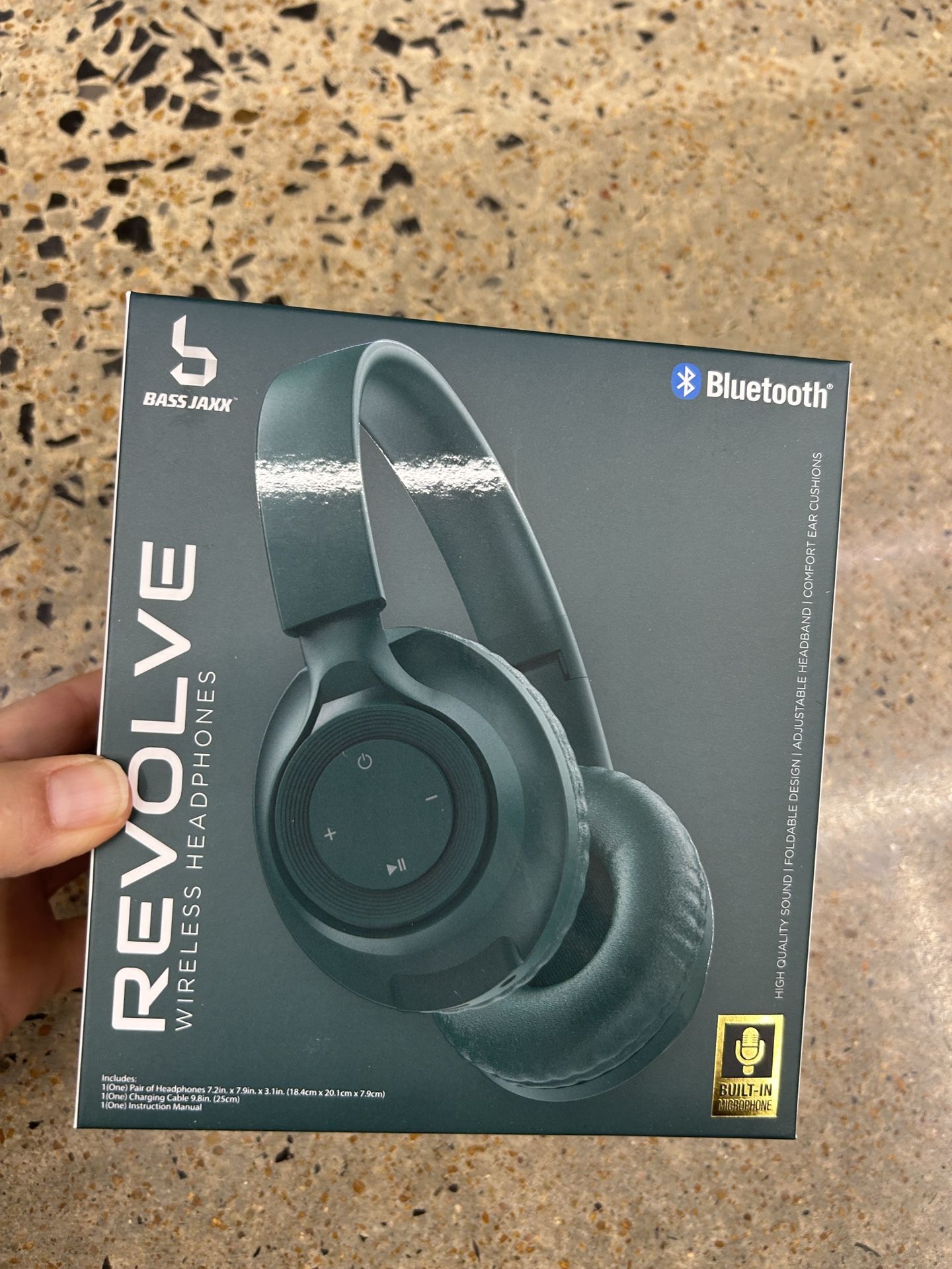 NWT Bluetooth Wireless headphones