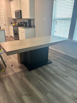 Extendable table