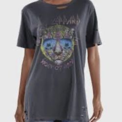 Def Leppard Tee Size M