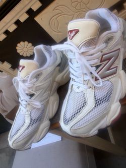 New Balance shoes lace 9060 size 5 men/6.5 women