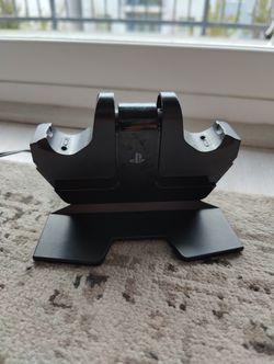 PS4 Controller Charger Stand