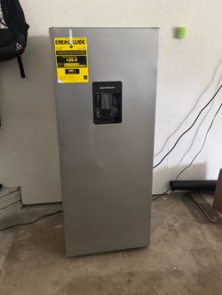 Galanz 6.5 Cu. Ft. Refrigerator w/ Water Dispenser – $135