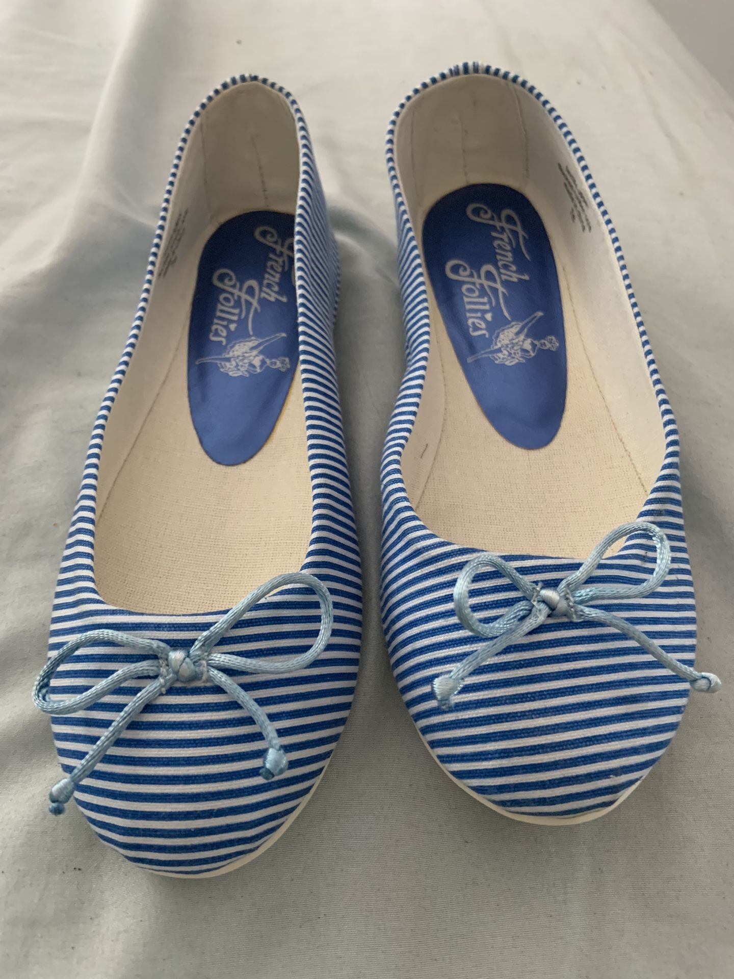 New Ladies Shoes.  Ballet Flats. Blue And White Pinstripes Size 7