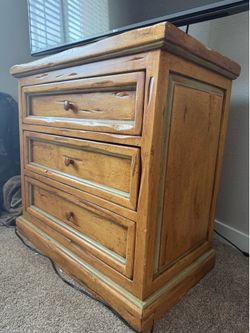 Solid Wood 3-Drawer Dresser – $30