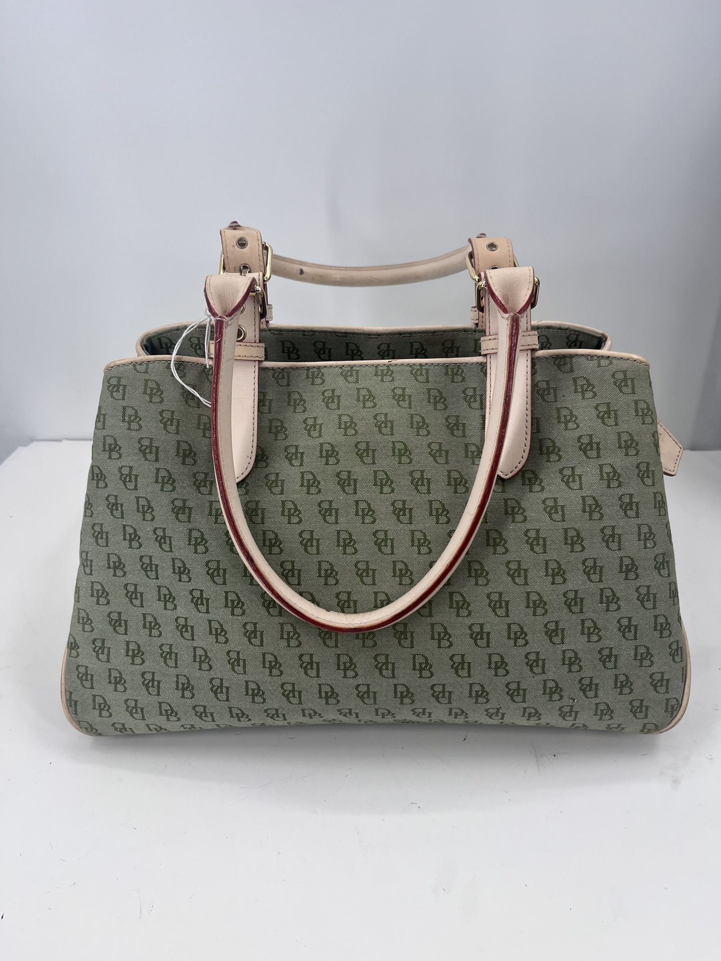 Dooney & Bourke 