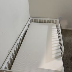 White Twin Sized Montessori Floor Bed Frame & Mattress