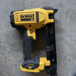Dewalt Cordless Electrical Staple Gun