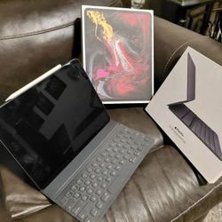 iPad Pro 12.9in 256Gb + keyboard/case