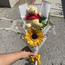 Winnie The Pooh Small Bouquet