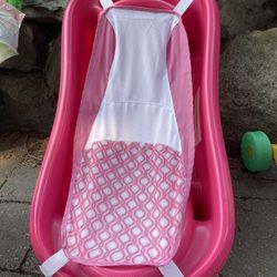 Baby Girl Pink Bath Tub With Infant Harness 