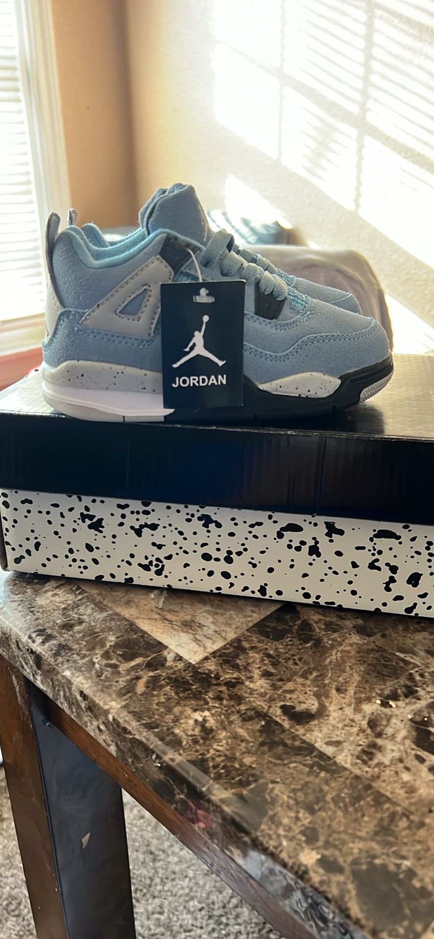 New UNC air Jordan’s 4s Size 3Y