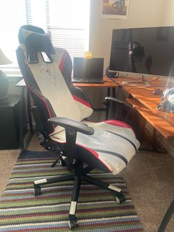 Gaming chair