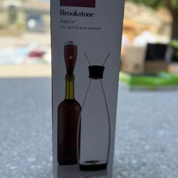 New- Brookstone Aero Full Bottle Wine Aerator
