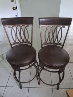 2 bar chairs