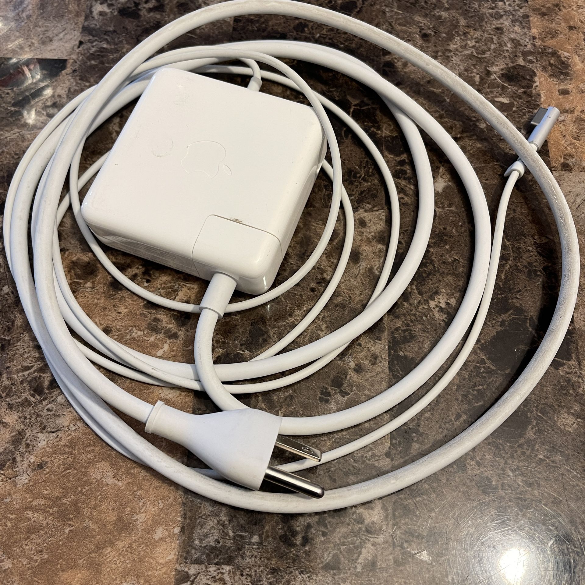 Apple OEM Apple - MagSafe 85W Power Adapter for 15" and 17" MacBook® Pro - White