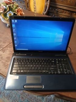 Toshiba Satellite Amd A6 3400m 17.4 " 10 gb ram 512gb Ssd Windows professional with charger