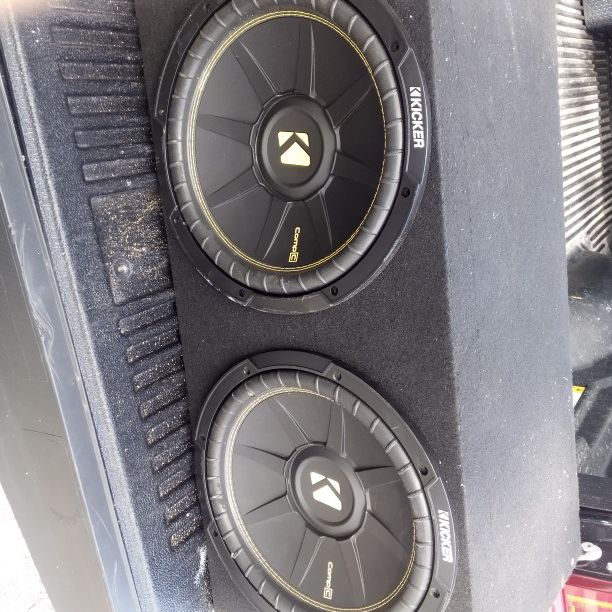 Two 10" Kicker Subs With Capacitor 
