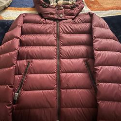 Burberry Puffer Jacket Sz L