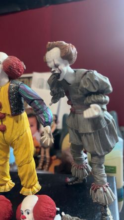 Neca, It Pennywise Figures