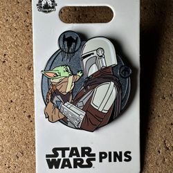 Disney Star Wars Mandolorian & Grogu Bounty Hunter Pin