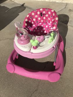 DISNEY MINNIE MOUSE WALKER WITH ACTIVITY