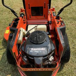 Ariens Motor Kawasaki 23HP Cubierta  42” 