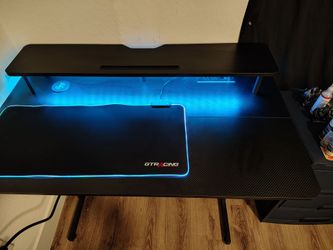Gaming desk and chair