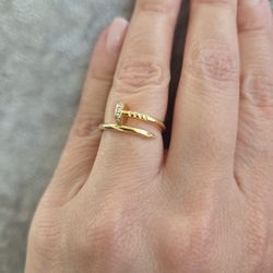 18k Gold And Diamond Nail Ring 