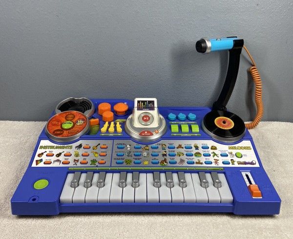 VTech KidiJamz Keyboard Music Player Studio- Has MP3 recorder + Mic- B