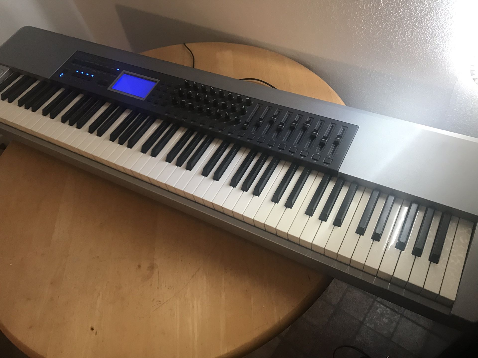 M audio midi 88 key board