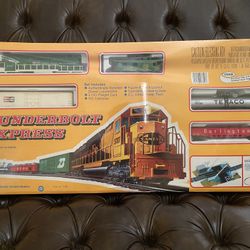 RARE, SEALED VINTAGE MEHANO THUNDERBOLT EXPRESS HO T340 WITH TRACKS & POWER PACK