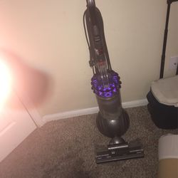 Dyson Vacuum 